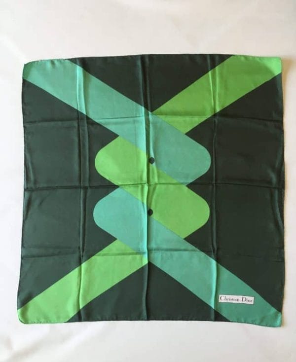 DIOR pièce de luxe vintage | Vintage French Art Foulard Christian Dior vintage en soie de 1970